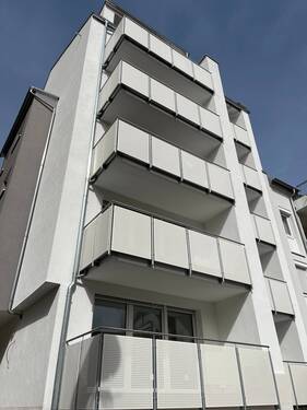 IMG_3568.jpg - S-Bad Cannstatt, Seelberg, 11-Familienhaus in ruhiger, angenehmer Wohnlage