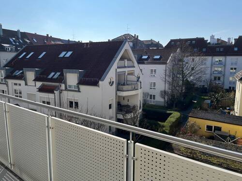 2009.jpg - 2 Zimmer Etagenwohnung in Stuttgart