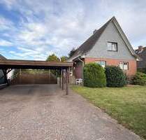 Charmantes Einfamilienhaus mit Garten, Garage und Doppelcarport - Tornesch