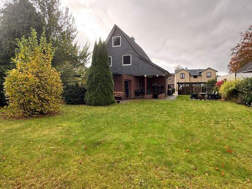 Rückwärtige Hausansicht - 4 Zimmer Einfamilienhaus zum Kaufen in Tornesch