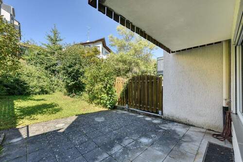 Terrasse nach N-W - Reihenmittelhaus mit 120,00 m&sup2; in Stuttgart zum Kaufen