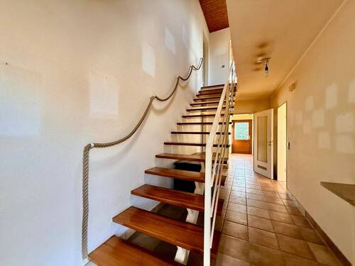 Flur - 5 Zimmer Einfamilienhaus zum Kaufen in Neustadt am Rübenberge