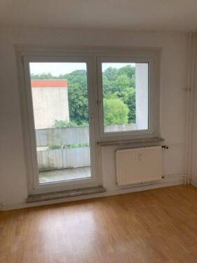 Büro mit Balkon - Etagenwohnung mit 90,80 m&sup2; in Weimar zur Miete