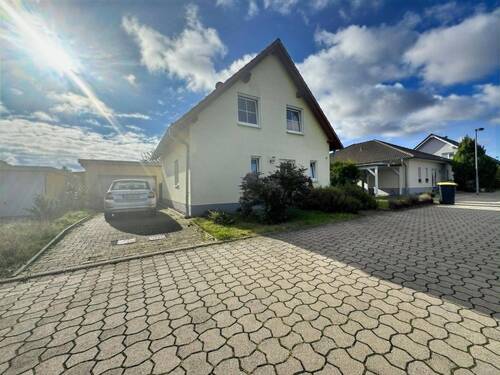 Einfahrt - 4 Zimmer Einfamilienhaus in Bad Langensalza