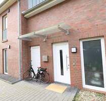 Topmoderne, neuwertige Reihenendwohneinheit mit Pkw-Stellplatz in zentrumsnaher Stadtlage - Cloppenburg