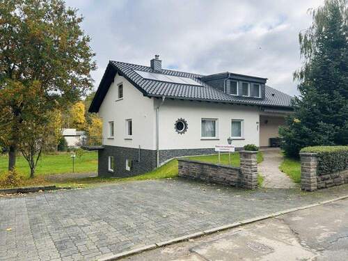 Frontansicht - 8 Zimmer Einfamilienhaus zum Kaufen in Blankenheim