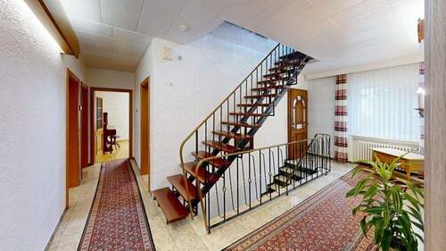 Diele - 8 Zimmer Einfamilienhaus in Blankenheim