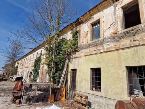 20250410_115113.jpg - Einzigartiges Baudenkmal in Hirschau: Ehemalige Keramikfabrik mit großem Entwicklungspotenzial