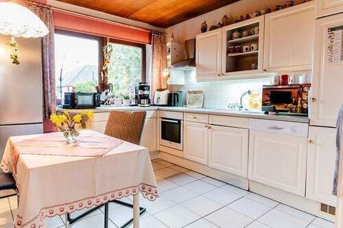 Küche mit Essplatz - 