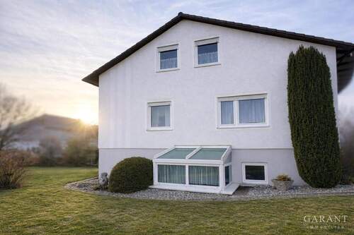 Front Aussen - 7 Zimmer Einfamilienhaus zum Kaufen in Bopfingen