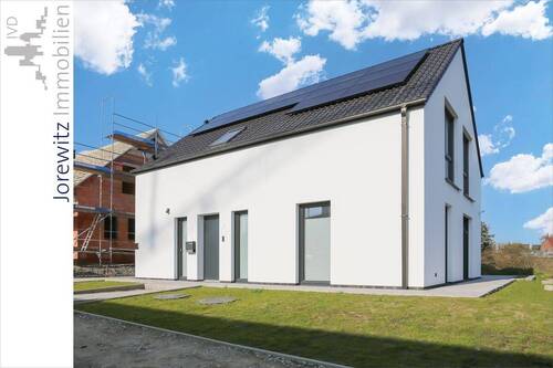 002 - Seitenansicht - 5 Zimmer Einfamilienhaus zum Kaufen in Bielefeld