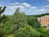 Ausblick Schlafzimmer u. Kinderzimmer - 3 Zimmer am grünen Rand - 380,00&nbsp;EUR Kaltmiete, ca.&nbsp; 68,90&nbsp;m&sup2;&nbsp;Wohnfl&auml;che