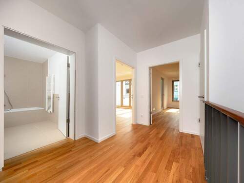 TH-oben - 5 Zimmer Etagenwohnung zum Kaufen in Berlin