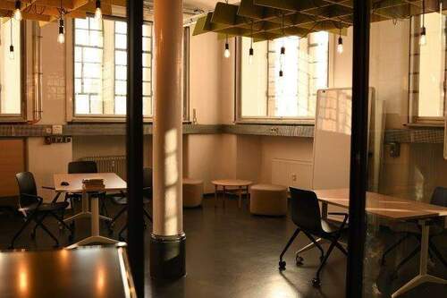 Titelbild - Historischer Backstein-Meetingsraum in Karlsruhe: flexibel halbtags,6-8 Personen