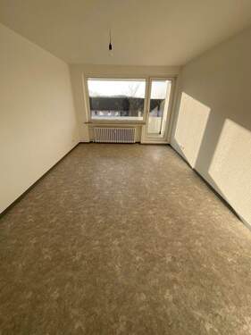 Wohnzimmer - 3 Zimmer Etagenwohnung zur Miete in Verden (Aller)