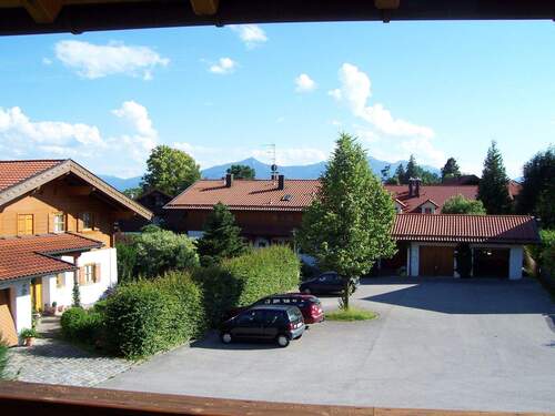Bergblick v. Balkon - 3 Zimmer Etagenwohnung zur Miete in Gstadt am Chiemsee