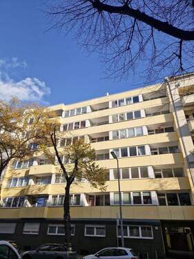 Außenansicht - Top Lage - nur 350m vom Ku´damm entfernt