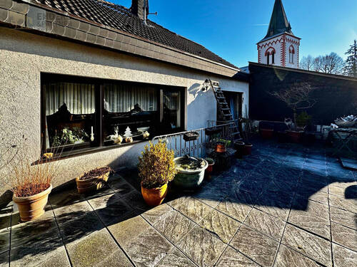 2 - Mehrfamilienhaus, Wohnhaus mit 145,00 m&sup2; in Dahlem zum Kaufen