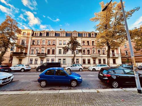 Historische Fassade liebevoll saniert - 2 Zimmer Etagenwohnung in Dresden