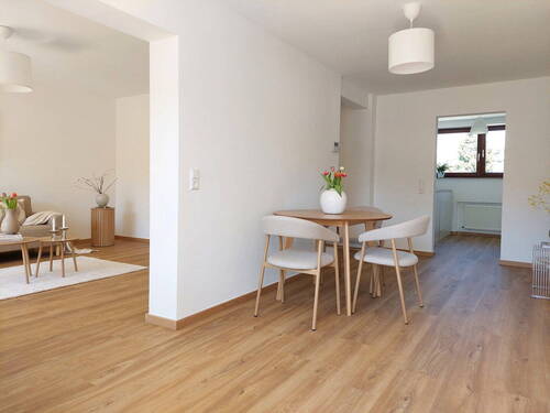 Esszimmer & Flur - 