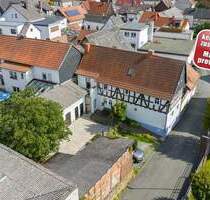 Fachwerkoase - provisionsfrei - 349.800,00 EUR Kaufpreis, ca.  203,10 m² Wohnfläche in Schöffengrund (PLZ: 35641) Schwalbach