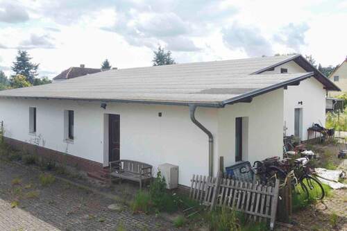 Hinten Rechts - Gewerbeobjekt (Büro, Produktion, Verkauf) in Mesekenhagen zum Kaufen