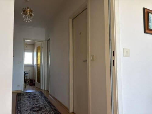 Der Flur - Blick nach Norden - 