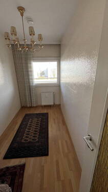 Das halbe Zimmer: Büro - 