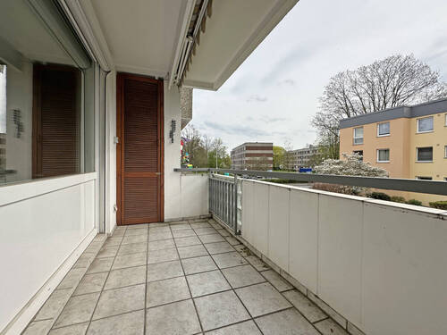 Balkon - 4 Zimmer Etagenwohnung in Elmshorn