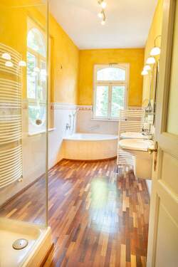 Badezimmer im Hochparterre - 