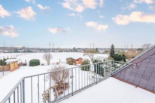 ... Blick in die Ferne. - 