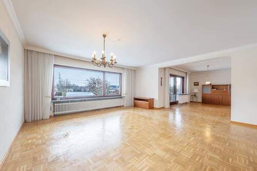 Großzügiger Wohnbereich - 