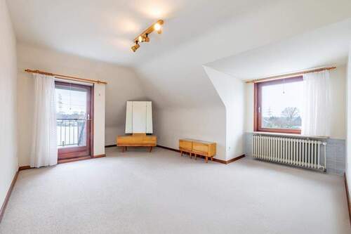 Lichterfülltes Schlafzimmer - 