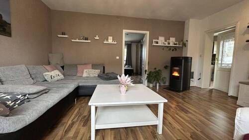 Wohnzimmer mit Kamin - 