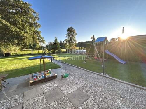 Sehr gepflegtes Grundstück - 7 Zimmer Einfamilienhaus zum Kaufen in Quickborn