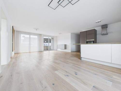 Wohnen/Essen/Küche - Zentrum - ruhig und modern wohnen