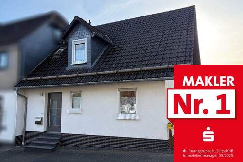 Straßenansicht - Gepflegtes Wohnhaus mit Terrasse in Bad Berleburg!