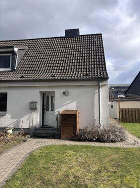 Hausansicht - 5 Zimmer Doppelhaushälfte in Heikendorf