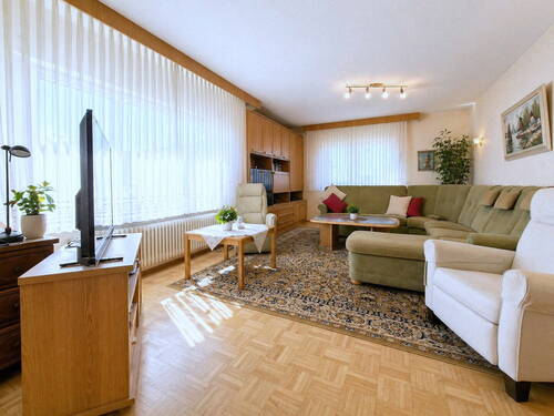 ERDGESCHOSS - 