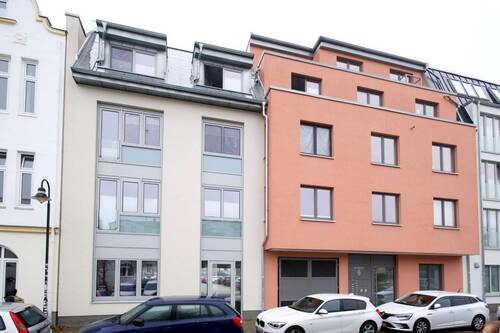 RO301-100 - 5 Zimmer Etagenwohnung zur Miete in Rostock