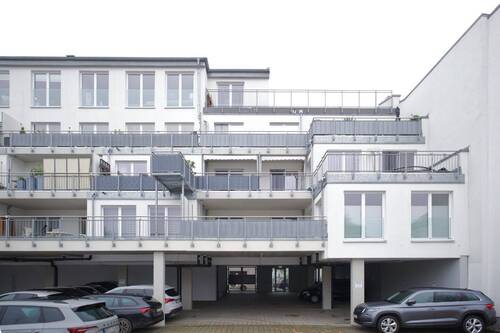 Hausansicht - Etagenwohnung mit 193,00 m&sup2; in Rostock zur Miete