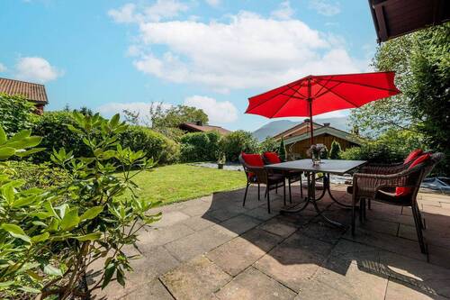 Schöne Aussicht - Einfamilienhaus mit 228,00 m&sup2; in Reit im Winkl zum Kaufen