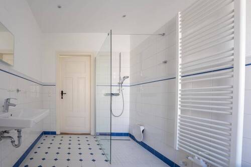 Duschbad im Erdgeschoss - 