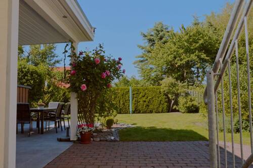 überdachte Gartenterrasse - 