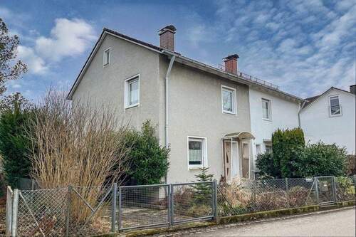 Ansicht - mit Potenzial und ausbaufähig - 545.000,00&nbsp;EUR Kaufpreis, ca.&nbsp; 94,00&nbsp;m&sup2;&nbsp;Wohnfl&auml;che