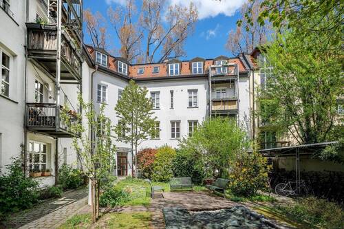 Ruhiger Bereich im Innenhof. - 