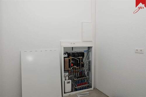 Abstellraum mit Waschmaschinenanschluss - 