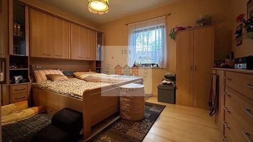 8-Schlafzimmer EG - 