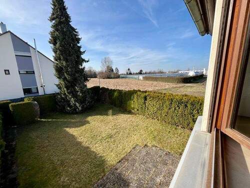 Blick aus dem Fenster 1. OG - 