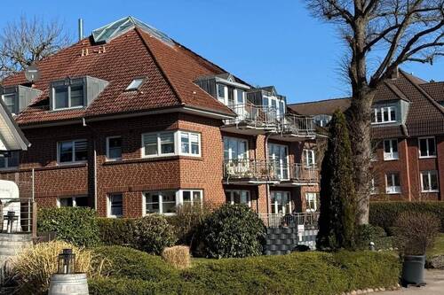 Hausansicht Seestraße - Attraktive 2 Zimmer Wohnung mit Balkon